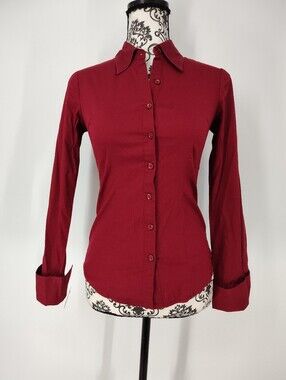 Mojo Women's Slim-Fit Button-Down Shirt in Wine Red Size Small